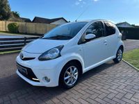 Used Toyota Aygo 68 HP (50 kW) 2013 White Hatchback