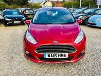 Used Ford Fiesta Zetec 100 HP (73 kW) 2016 Red Hatchback