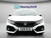 Used Honda Civic SR 2019 White Hatchback
