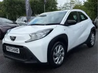 Used Toyota Aygo X PURE 72 HP (52 kW) 2023 White SUV