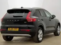 Usado Volvo XC40 Core 161 HP (118 kW) 2025 Preto SUV