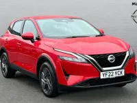 Used Nissan Qashqai Acenta Premium 140 HP (102 kW) 2022 Red SUV