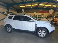 Usado Dacia Duster Comfort 114 HP (83 kW) 2018 Branco SUV
