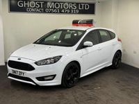 Used Ford Focus ST-Line 125 HP (91 kW) 2017 White Hatchback