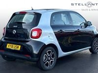 Used Smart ForFour Premium 71 HP (52 kW) 2018 Blue Hatchback
