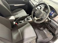 Used Suzuki Vitara SZ-T 129 HP (94 kW) 2023 White SUV