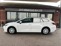 Used Toyota Corolla 140 HP (102 kW) 2023 White Van