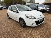 Usado Renault Clio II Dynamique 75 HP (55 kW) 2011 Branco Citadino