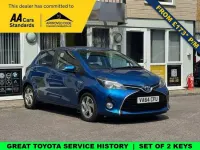 Used Toyota Yaris 101 HP (74 kW) 2015 Blue Hatchback