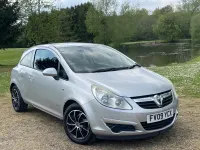 Second-hand Vauxhall Corsa Club 89 CP (65 kW) 2009 Argintiu Hatchback