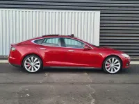 Used Tesla Model S 339 kW (462 HP) 2015 Red Hatchback