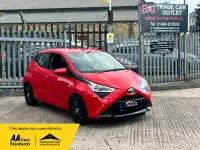 Used Toyota Aygo X-play 72 HP (52 kW) 2019 Red Hatchback