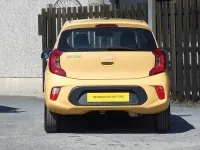 Second-hand Kia Picanto 66 CP (48 kW) 2023 Galben Hatchback