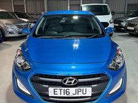 Used Hyundai i30 SE 100 HP (73 kW) 2016 Blue Hatchback