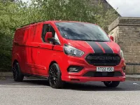 Used Ford Transit Custom Limited 130 HP (95 kW) 2022 Red Van