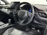Used Toyota C-HR 116 HP (85 kW) 2018 White SUV