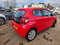 Used Peugeot 108 Active 68 HP (50 kW) 2018 Red Hatchback