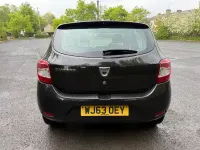 Gebraucht Dacia Sandero Lauréate 75 PS (55 kW) 2013 Schwarz Kleinwagen