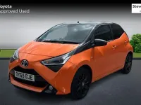 Used Toyota Aygo X-cite 72 HP (52 kW) 2019 Orange Hatchback