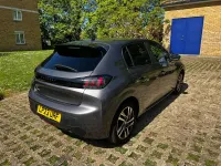 Używany Peugeot 208 Active+ 2023 Szary Hatchback