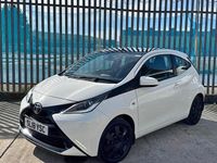 Used Toyota Aygo X-play 2018 White Hatchback