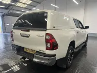 Second-hand Toyota HiLux 2023 Alb Pickup