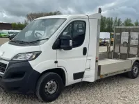 Usado Peugeot Boxer 2021 Blanco Van