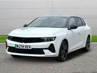 Used Vauxhall Astra 113 kW (154 HP) 2024 White Estate