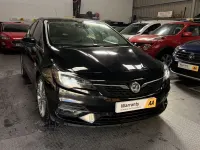 Second-hand Vauxhall Astra Edition 145 CP (106 kW) 2021 Negru Hatchback