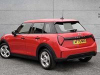 Używany Mini Cooper Hatch 113 kW (154 KM) 2025 Czerwony Hatchback