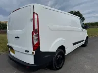 Used Ford Transit Custom 105 HP (77 kW) 2017 White Van