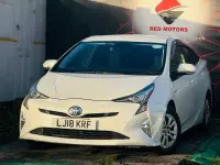 Used Toyota Prius 122 HP (89 kW) 2022 White Hatchback