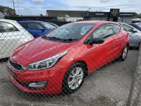 Used Kia ProCeed 100 HP (73 kW) 2015 Red Hatchback