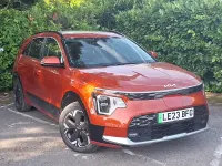Used Kia e-Niro 147 kW (201 HP) 2023 Orange SUV