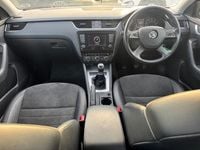 Used Skoda Octavia Elegance 105 HP (77 kW) 2014 Black Estate