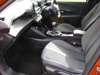 Used Peugeot 2008 Allure Premium 100 HP (73 kW) 2022 Orange SUV