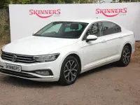 Used VW Passat SE 2020 White Sedan