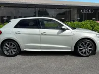 Nouă Audi A1 Sportback S-Line 110 CP (80 kW) 2026 Argintiu Hatchback
