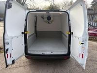Usado Ford Transit Custom 105 HP (77 kW) 2018 Branco Van