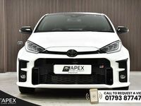 Begagnad Toyota Yaris 261 HK (191 kW) 2021 Vit Halvkombi