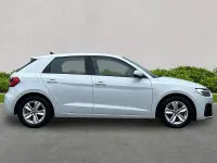 Begagnad Audi A1 Premium 116 HK (85 kW) 2019 Vit SUV
