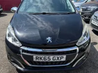 Used Peugeot 208 Allure 100 HP (73 kW) 2015 Black Hatchback