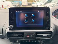 Used Peugeot Partner Premium 131 HP (96 kW) 2024 White MPV