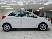 Used Ford Ka Plus Zetec 85 HP (62 kW) 2017 White Hatchback