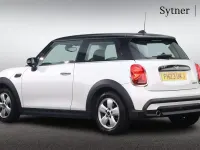 Used Mini Cooper Classic 134 HP (98 kW) 2023 White Hatchback