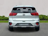 Gebraucht Kia Niro 141 PS (103 kW) 2021 Silber SUV
