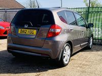 Begagnad Honda Jazz EX 99 HK (72 kW) 2012 Grå Halvkombi