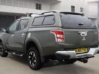Used Mitsubishi L200 178 HP (130 kW) 2015 Green Pickup