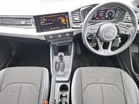 Usado Audi A1 S-Line 150 HP (110 kW) 2023 Preto SUV
