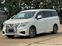 Used Nissan Elgrand 2017 White MPV